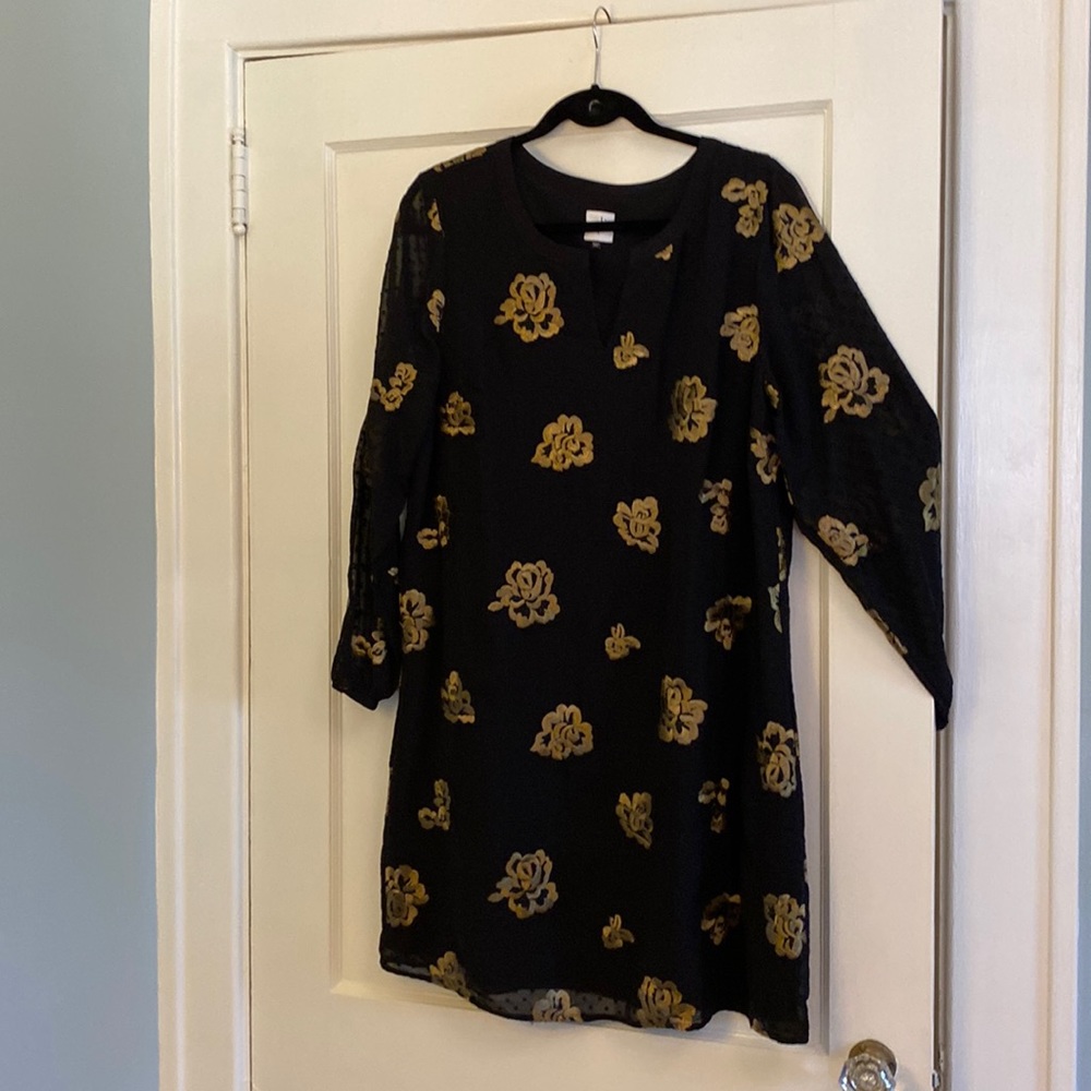 Classic Black and Gold Shift Dress